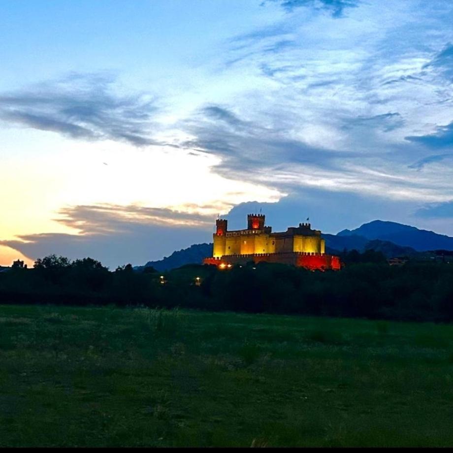 Habitación privada, siéntete como en tu casa Manzanares El Real Exterior foto